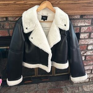 Express Aviator XL (Faux not real leather)